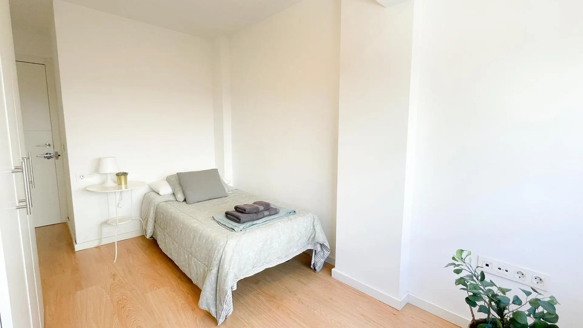 Moderno Apartamento Plz De La Merced Málaga 0*,  Espagne