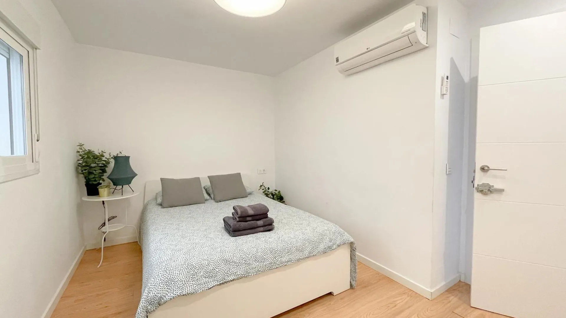 Moderno Apartamento Plz De La Merced Málaga Appartement