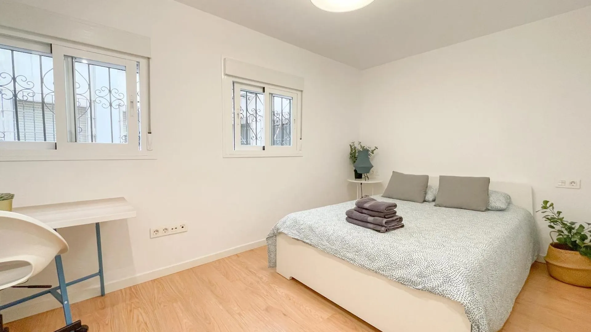 Moderno Apartamento Plz De La Merced Málaga Appartement