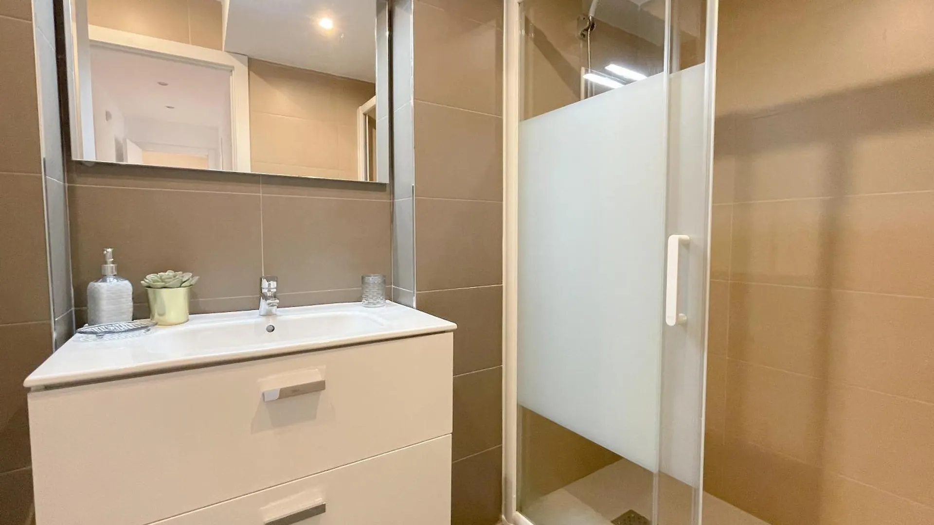 מאלגה Moderno Apartamento Plz De La Merced